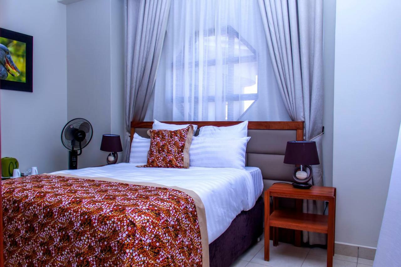 Akasu Bed And Breakfast Kampala Ngoại thất bức ảnh